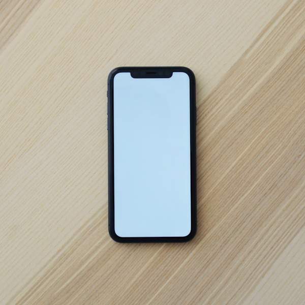 아이폰과 갤럭시 중 무엇을 살까? 나에게 딱 맞는 스마트폰 선택법