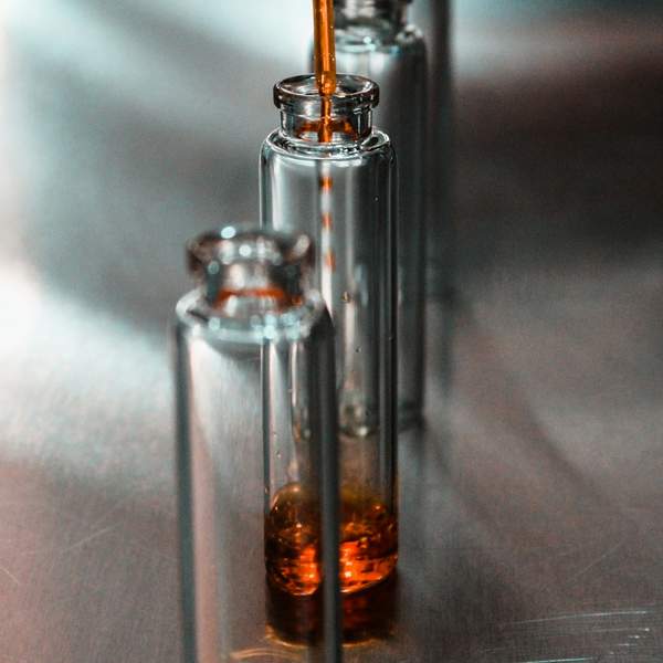 “이제 집 안에서도 편안하게! 냄새 안 나는 고양이 화장실 관리법 공개”